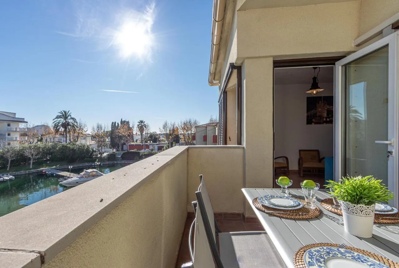 Empurialola- Apartamento en Empuriabrava con piscina y jardines en centro y cerca playa -158